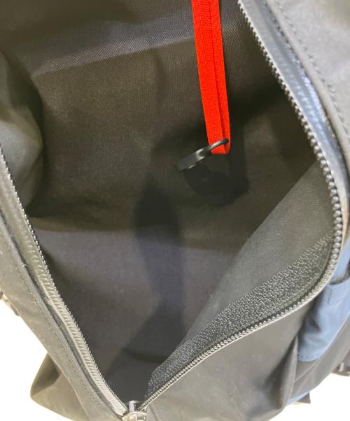 ARC'TERYX（アークテリクス）ARC'TERYX (アークテリクス) リュック ブラック×ネイビーの古着・服飾アイテム