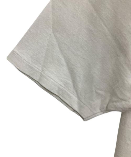 A BATHING APE（アベイシングエイプ）A BATHING APE (アベイシングエイプ) KAWS (カウズ) Tシャツ ホワイト サイズ:Mの古着・服飾アイテム