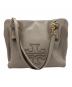 TORY BURCH（トリーバーチ）の古着「ハーパースモールサッチェル」｜グレー