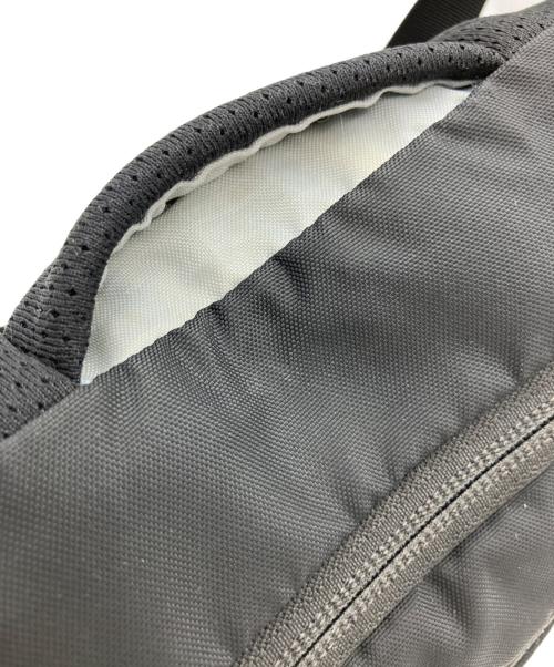 ARC'TERYX（アークテリクス）ARC'TERYX (アークテリクス) ショルダーバッグ ブラックの古着・服飾アイテム
