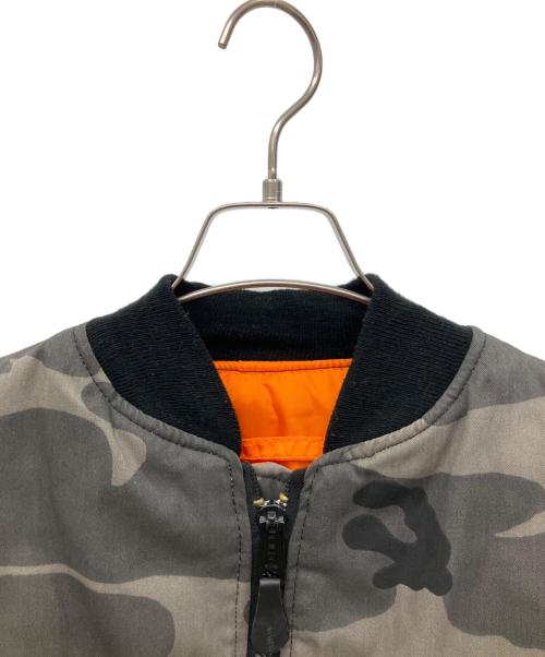 ALPHA INDUSTRIES（アルファインダストリーズ）ALPHA INDUSTRIES (アルファインダストリーズ) フライトジャケット グレー×オレンジ サイズ:Mの古着・服飾アイテム