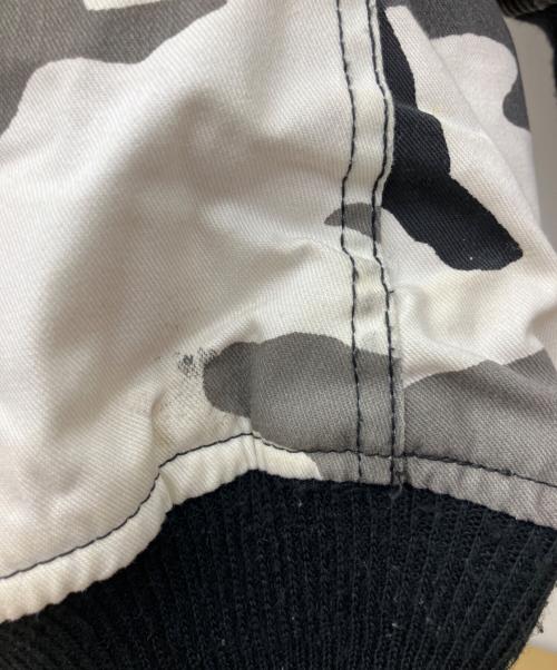 ALPHA INDUSTRIES（アルファインダストリーズ）ALPHA INDUSTRIES (アルファインダストリーズ) フライトジャケット グレー×オレンジ サイズ:Mの古着・服飾アイテム