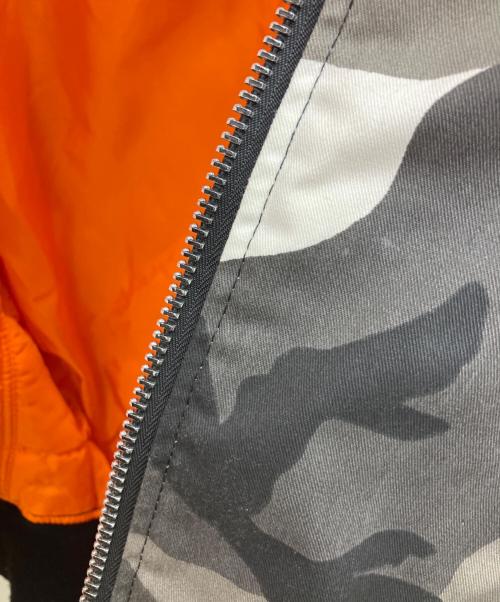 ALPHA INDUSTRIES（アルファインダストリーズ）ALPHA INDUSTRIES (アルファインダストリーズ) フライトジャケット グレー×オレンジ サイズ:Mの古着・服飾アイテム