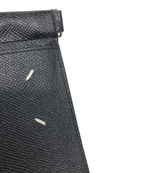 Maison Margiela（メゾンマルジェラ）Maison Margiela (メゾンマルジェラ) スマホショルダーバッグ ブラックの古着・服飾アイテム