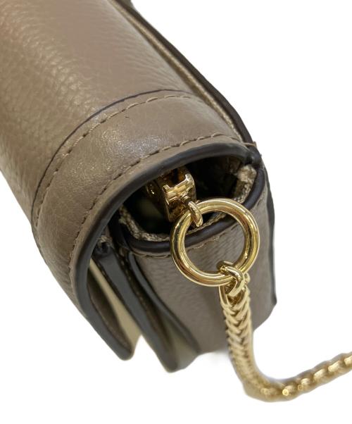 COLE HAAN（コールハーン）COLE HAAN (コールハーン) ダニエラ ウォレット オンアチェーン ブラウンの古着・服飾アイテム