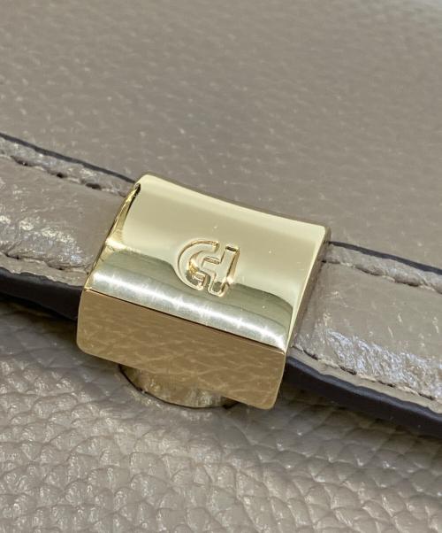 COLE HAAN（コールハーン）COLE HAAN (コールハーン) ダニエラ ウォレット オンアチェーン ブラウンの古着・服飾アイテム