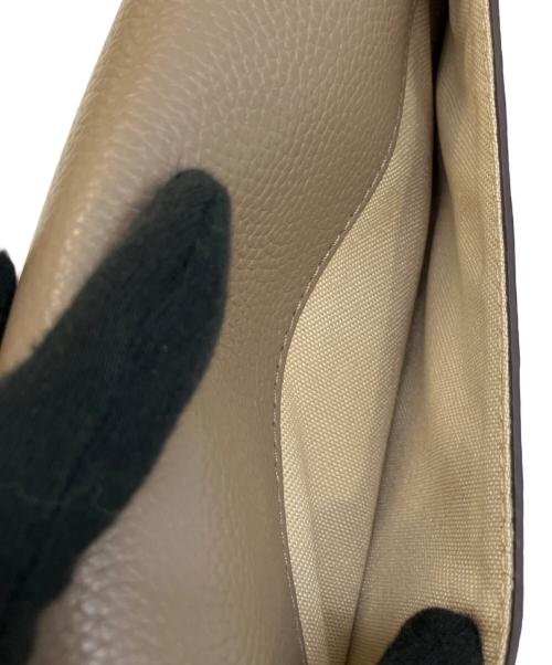 COLE HAAN（コールハーン）COLE HAAN (コールハーン) ダニエラ ウォレット オンアチェーン ブラウンの古着・服飾アイテム