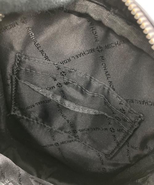 MICHAEL KORS（マイケルコース）MICHAEL KORS (マイケルコース) ショルダーバッグ ブラックの古着・服飾アイテム