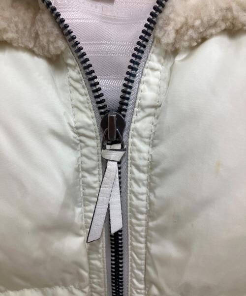 COACH（コーチ）COACH (コーチ) ダウンベスト ホワイト サイズ:ｓの古着・服飾アイテム