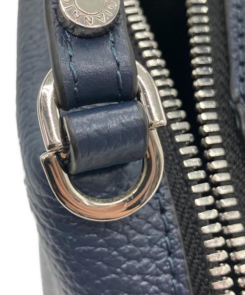 GIANNI CHIARINI（ジャンニ キアリーニ）GIANNI CHIARINI (ジャンニ キアリーニ) 2WAYバッグ ネイビーの古着・服飾アイテム