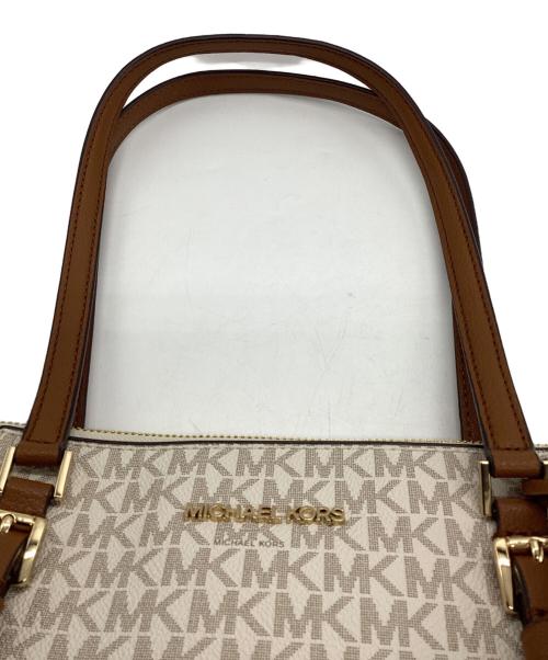MICHAEL KORS（マイケルコース）MICHAEL KORS (マイケルコース) バッグ ホワイトの古着・服飾アイテム