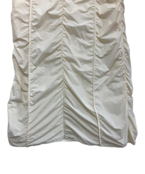 emmi（エミ）emmi (エミ) ノースリーブワンピース アイボリー サイズ:Sの古着・服飾アイテム