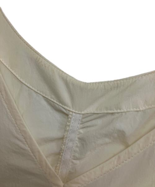 emmi（エミ）emmi (エミ) ノースリーブワンピース アイボリー サイズ:Sの古着・服飾アイテム