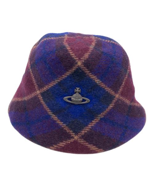 Vivienne Westwood（ヴィヴィアンウエストウッド）Vivienne Westwood (ヴィヴィアンウエストウッド) バケットハット ブルー×レッドの古着・服飾アイテム