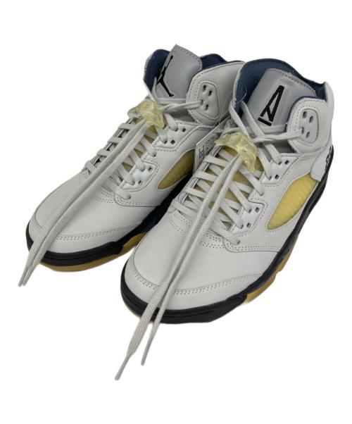 NIKE（ナイキ）NIKE (ナイキ) WMNS AIR JORDAN 5 RETRO SP PHOTON DUST/BLACK サイズ:26.5 未使用品の古着・服飾アイテム