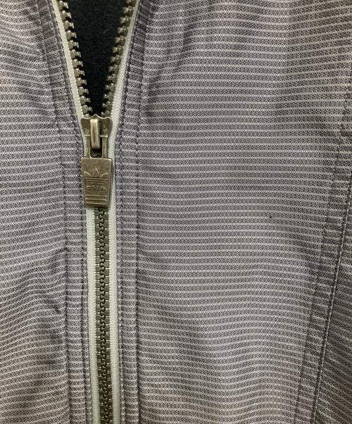 adidas（アディダス）adidas (アディダス) ナイロンジャケット グレー サイズ:Lの古着・服飾アイテム
