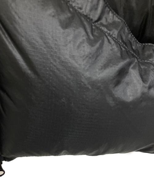 KLUANE MOUNTAINEERING（クルアニ マウンテンニアーリング）KLUANE MOUNTAINEERING (クルアニ マウンテンニアーリング) ダウンジャケット ブラック サイズ:Sの古着・服飾アイテム