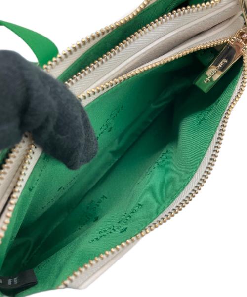 Kate Spade（ケイトスペード）Kate Spade (ケイトスペード) PEANUTS (ピーナッツ) スモール クロスボディ ホワイト×グリーンの古着・服飾アイテム