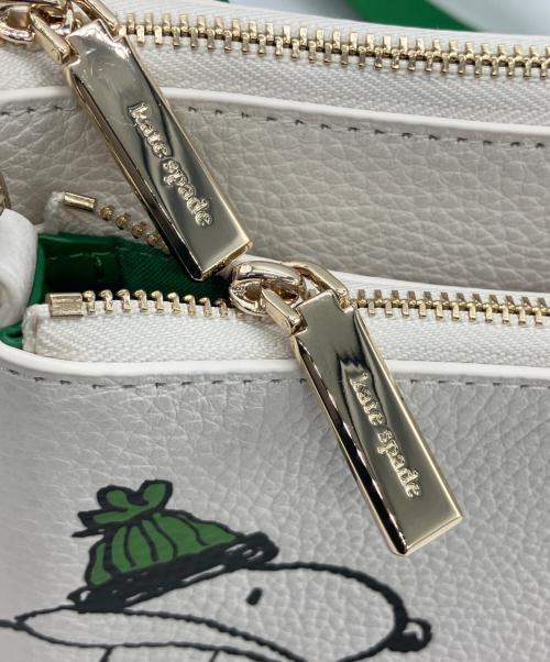 Kate Spade（ケイトスペード）Kate Spade (ケイトスペード) PEANUTS (ピーナッツ) スモール クロスボディ ホワイト×グリーンの古着・服飾アイテム