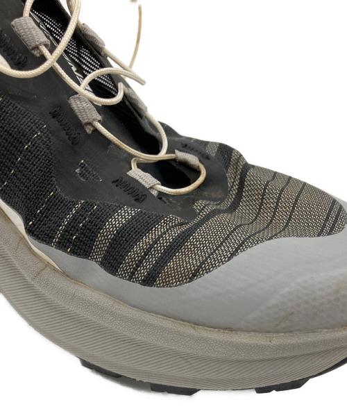 SALOMON（サロモン）SALOMON (サロモン) ランニングシューズ グレー サイズ:26cmの古着・服飾アイテム