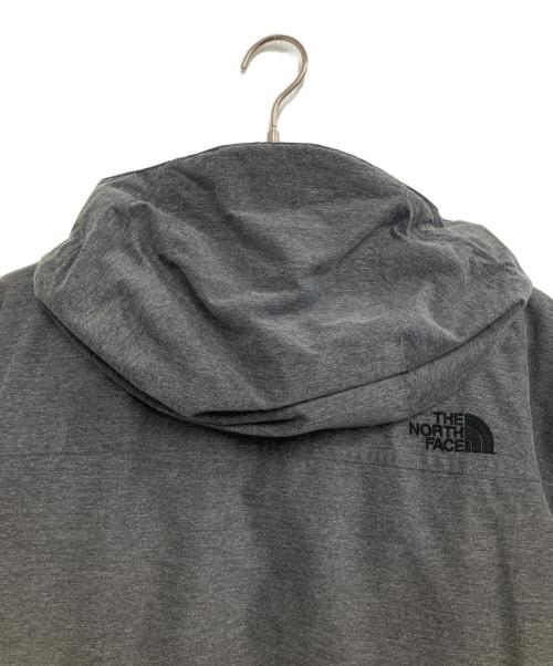 THE NORTH FACE（ザ ノース フェイス）THE NORTH FACE (ザ ノース フェイス) ノベルティ ゼウス トリクライメイト ジャケット グレー サイズ:XLの古着・服飾アイテム