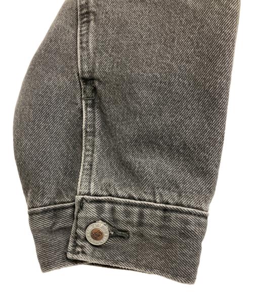 LEVI'S（リーバイス）LEVI'S (リーバイス) デニムジャケット グレー サイズ:Mの古着・服飾アイテム