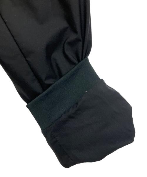 MOUNTAIN HARD WEAR（マウンテンハードウェア）MOUNTAIN HARD WEAR (マウンテンハードウェア) マウンテンパーカー ブラック サイズ:Sの古着・服飾アイテム