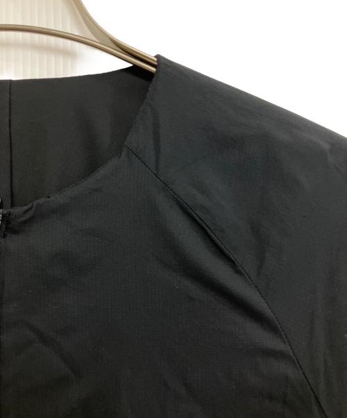 MOUNTAIN HARD WEAR（マウンテンハードウェア）MOUNTAIN HARD WEAR (マウンテンハードウェア) マウンテンパーカー ブラック サイズ:Sの古着・服飾アイテム