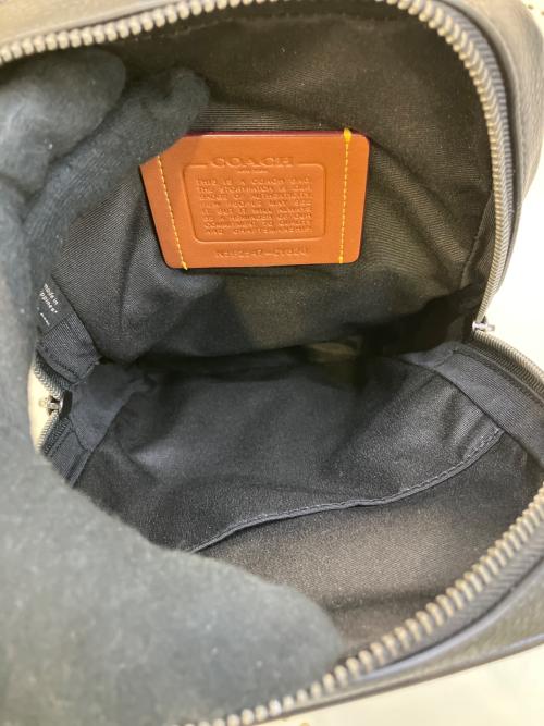 COACH（コーチ）COACH (コーチ) サリバン パック・シグネチャー キャンバス・パッチ ブラックの古着・服飾アイテム