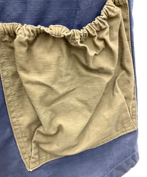 Oregonian Camper（オレゴニアンキャンパー）Oregonian Camper (オレゴニアンキャンパー) アノラックパーカー ネイビー×オリーブ サイズ:SIZEMの古着・服飾アイテム