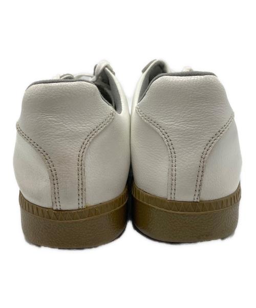 BW SPORT（ビーダブルスポーツ）BW SPORT (ビーダブルスポーツ) スニーカー ホワイト×グレー サイズ:24.5の古着・服飾アイテム