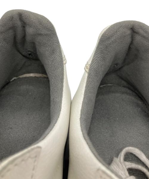 BW SPORT（ビーダブルスポーツ）BW SPORT (ビーダブルスポーツ) スニーカー ホワイト×グレー サイズ:24.5の古着・服飾アイテム