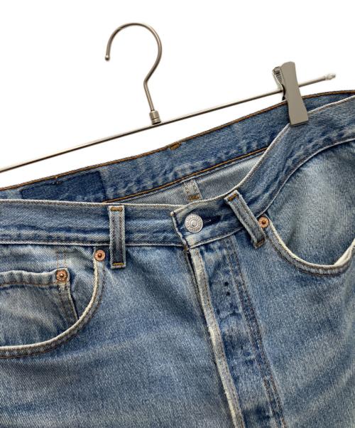 LEVI'S（リーバイス）LEVI'S (リーバイス) デニムパンツ インディゴ サイズ:81 cm（W32）の古着・服飾アイテム