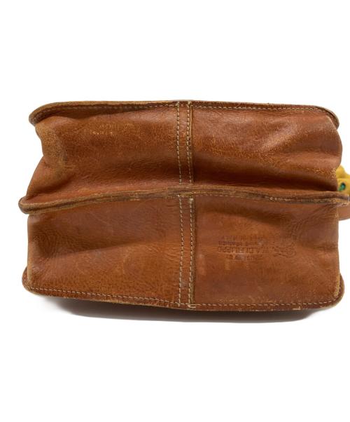 IL BISONTE（イル ビゾンテ）IL BISONTE (イル ビゾンテ) レザーミニショルダーバッグ ブラウンの古着・服飾アイテム