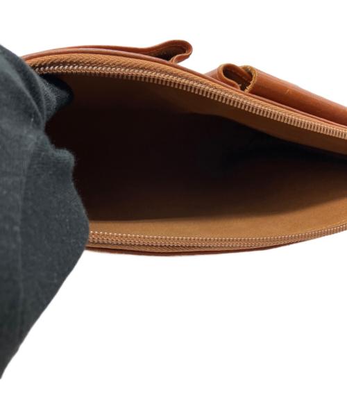 IL BISONTE（イル ビゾンテ）IL BISONTE (イル ビゾンテ) レザーショルダーバッグ ブラウンの古着・服飾アイテム