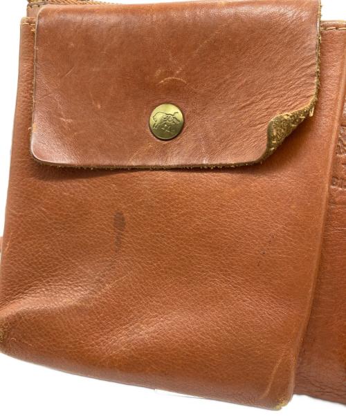 IL BISONTE（イル ビゾンテ）IL BISONTE (イル ビゾンテ) レザーショルダーバッグ ブラウンの古着・服飾アイテム