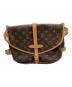 LOUIS VUITTON（ルイ ヴィトン）の古着「ショルダーバッグ ソミュール30」｜ブラウン