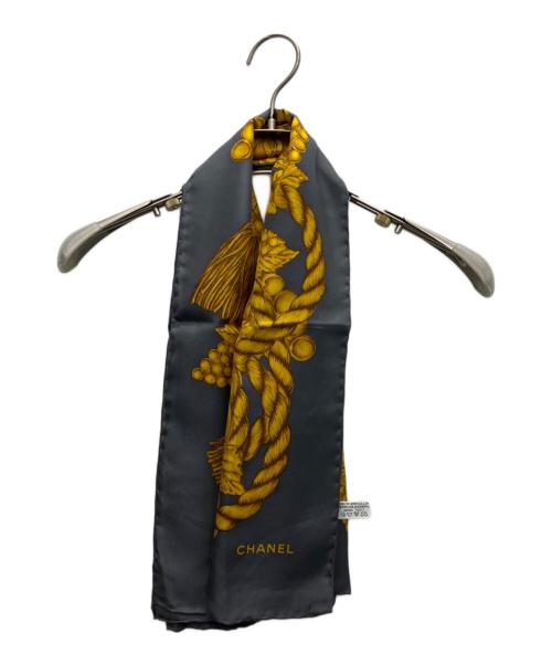 CHANEL（シャネル）CHANEL (シャネル) シルクスカーフ グレー×ゴールドの古着・服飾アイテム