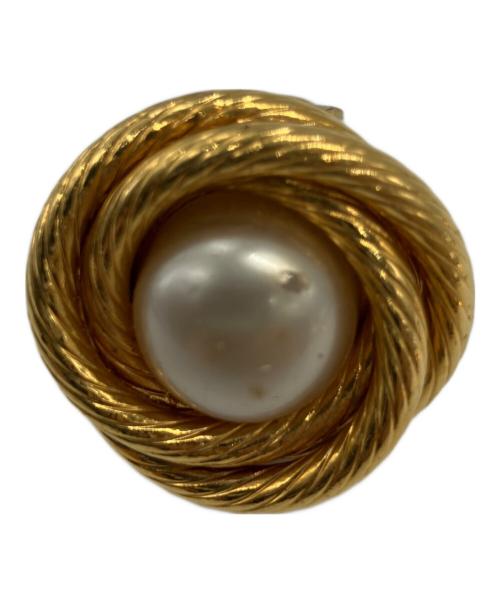 CHANEL（シャネル）CHANEL (シャネル) イヤリング ゴールド×ホワイトの古着・服飾アイテム