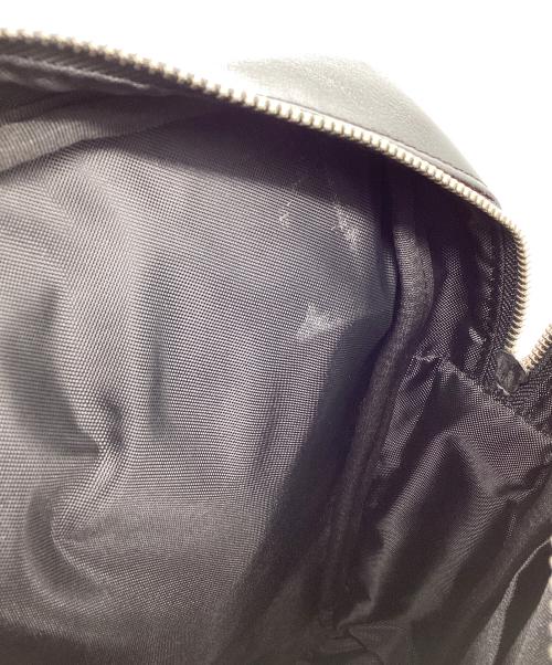 FRED PERRY（フレッドペリー）FRED PERRY (フレッドペリー) PU SHOULDER TOTE BAG ブラック×ホワイトの古着・服飾アイテム