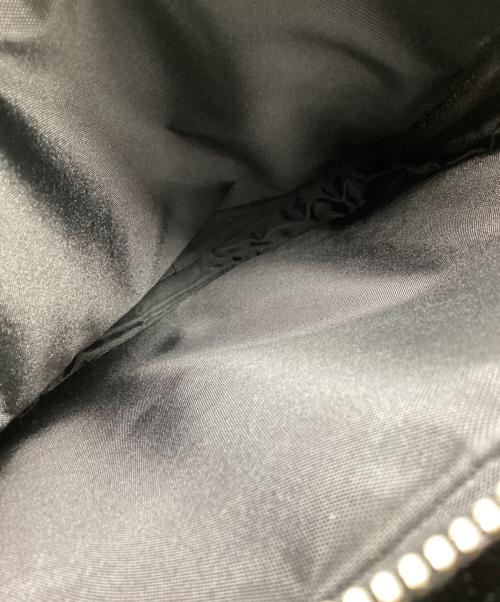 FRED PERRY（フレッドペリー）FRED PERRY (フレッドペリー) PU SHOULDER TOTE BAG ブラック×ホワイトの古着・服飾アイテム