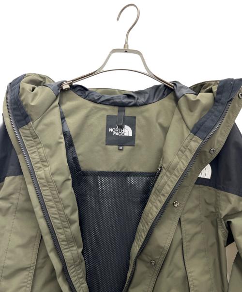 THE NORTH FACE（ザ ノース フェイス）THE NORTH FACE (ザ ノース フェイス) マウンテンライトジャケット カーキ×ブラック サイズ:Mの古着・服飾アイテム