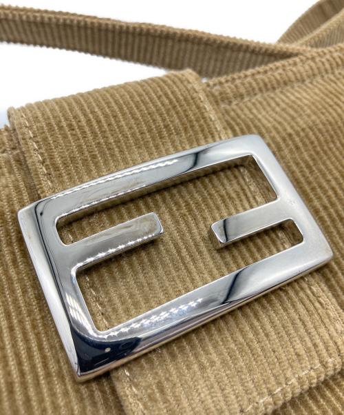 FENDI（フェンディ）FENDI (フェンディ) ショルダーバッグ ブラウンの古着・服飾アイテム