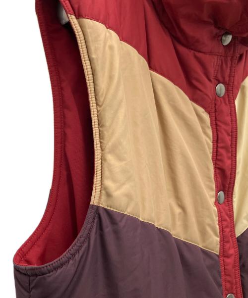 Patagonia（パタゴニア）Patagonia (パタゴニア) リバーシブルベスト レッド×ベージュ サイズ:XLの古着・服飾アイテム