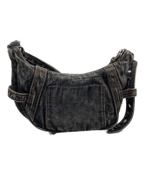 Matin Kim（マーティン・キム）Matin Kim (マーティン・キム) WASHED DENIM MINI HOBO BAG ブラックデニムの古着・服飾アイテム