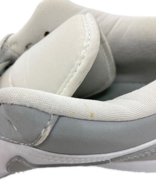 NIKE（ナイキ）NIKE (ナイキ) スニーカー グレー×ホワイト サイズ:27の古着・服飾アイテム