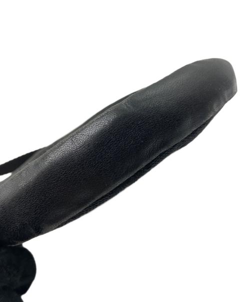 GUCCI（グッチ）GUCCI (グッチ) GGキャンバス ショルダーポーチ ブラックの古着・服飾アイテム