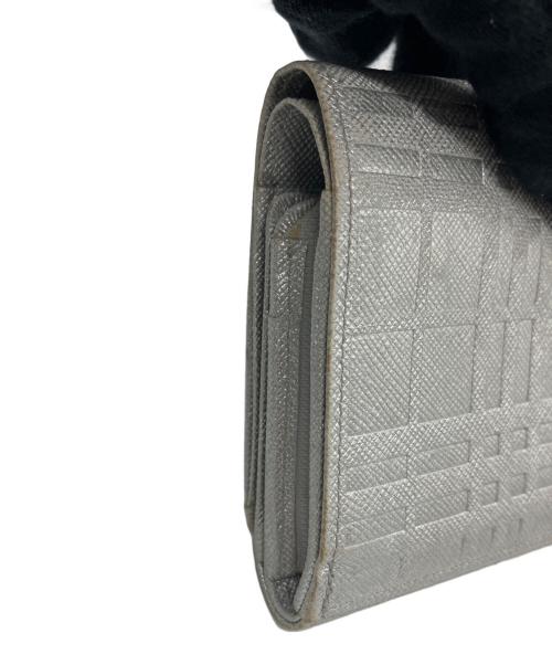 BURBERRY（バーバリー）BURBERRY (バーバリー) 3つ折り財布 シルバーの古着・服飾アイテム