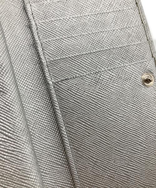 BURBERRY（バーバリー）BURBERRY (バーバリー) 3つ折り財布 シルバーの古着・服飾アイテム