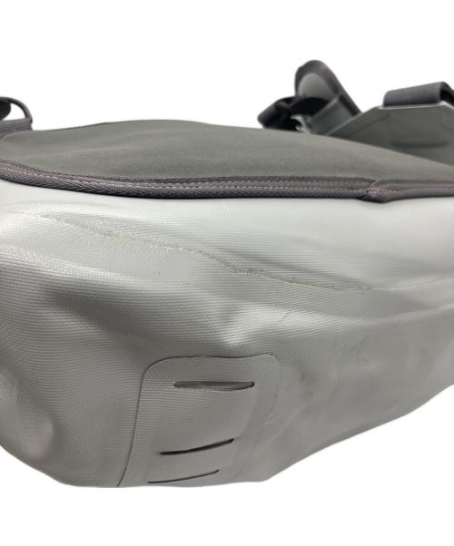 Patagonia（パタゴニア）Patagonia (パタゴニア) Stormsurge Hip Pack グレー×ブラックの古着・服飾アイテム